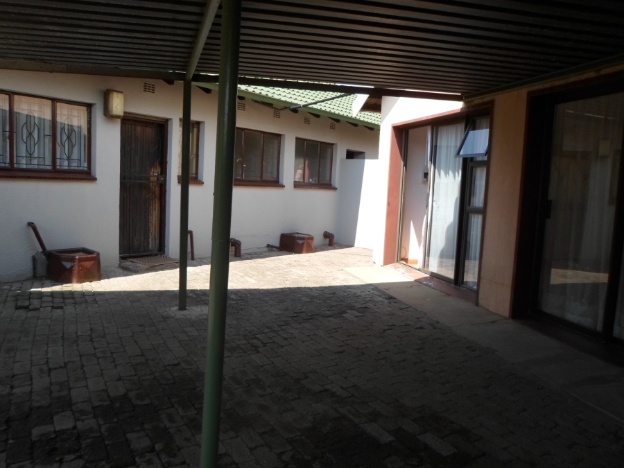 To Let 1 Bedroom Property for Rent in Vaalpark Free State